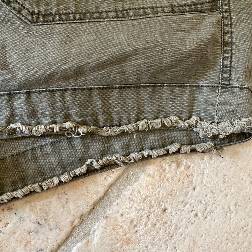 Lane Bryant Girlfriend Shorts Womens Embroidery Boho Beach Olive Plus Size 24 - Picture 5 of 11